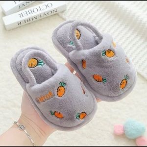 Kid’s house slippers